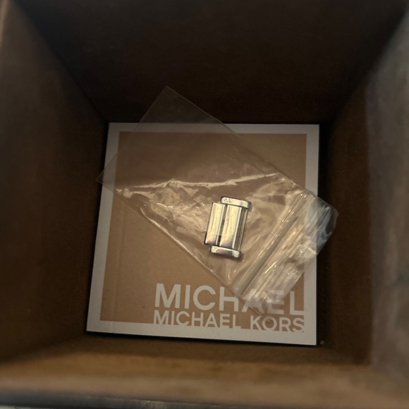 Michael Kors Women’s watch - Picture 4 of 4